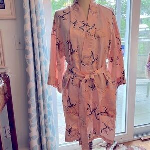 Opulent Pink Floral Rose Kimono Sytle Satiny Wrap Robe OS